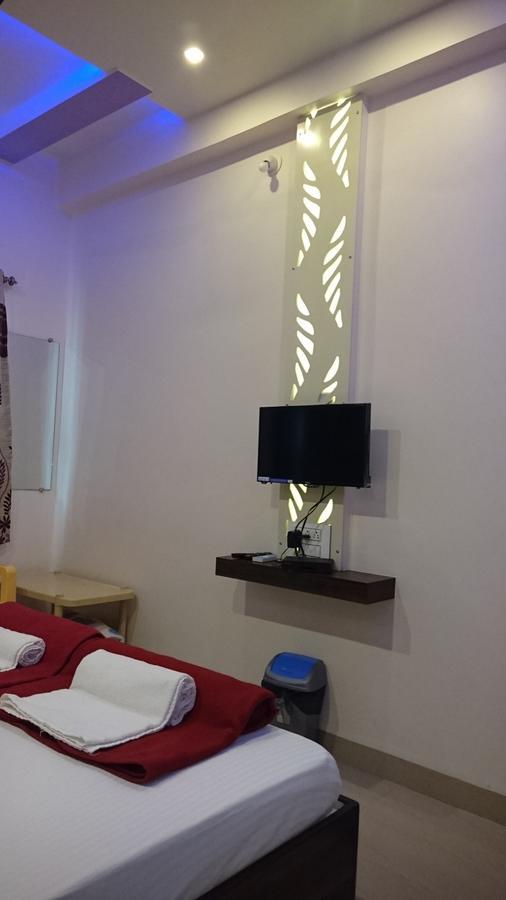 Yuvraj Lodge Osmanabad エクステリア 写真