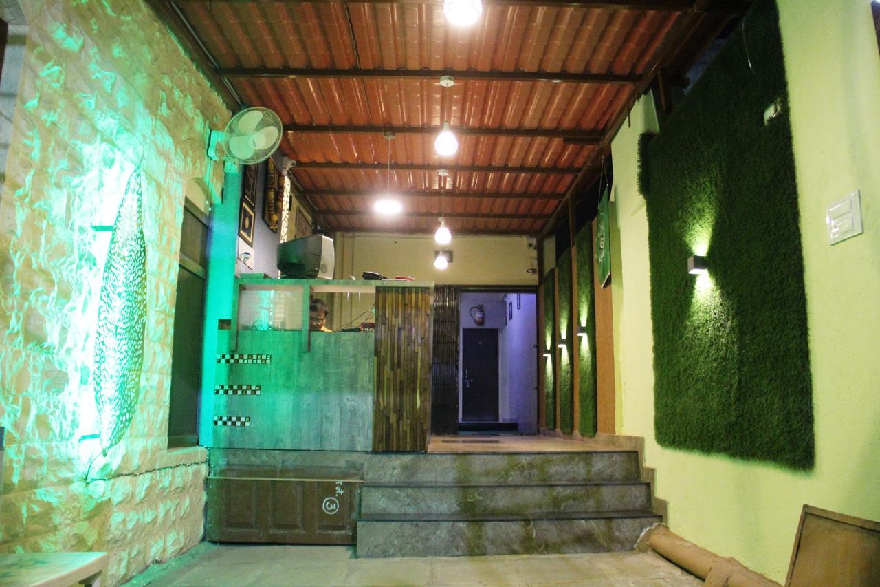 Yuvraj Lodge Osmanabad エクステリア 写真